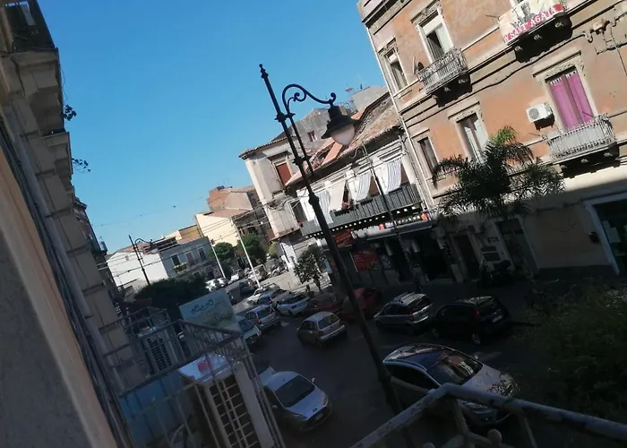 A Due Passi Oda ve Kahvaltı Katanya