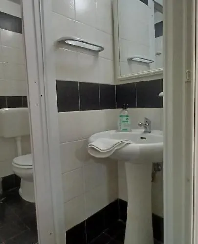 A Due Passi Oda ve Kahvaltı 4*