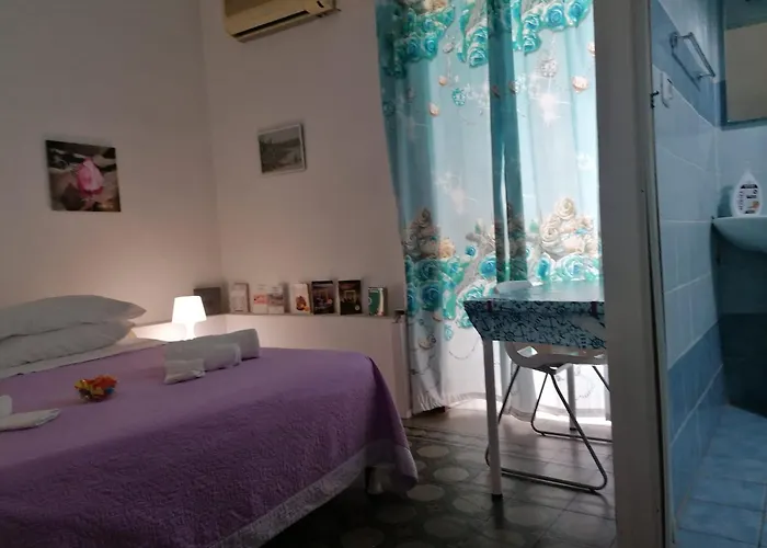 A Due Passi Oda ve Kahvaltı 4*